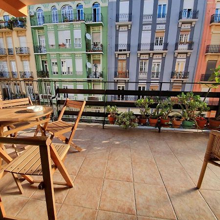 Apartamento Ruzafa Valencia Luaran gambar
