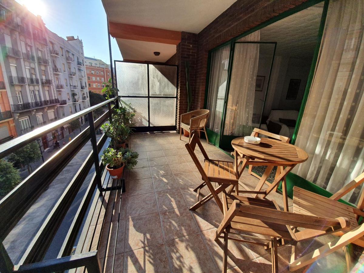 Apartamento Ruzafa Valencia Luaran gambar
