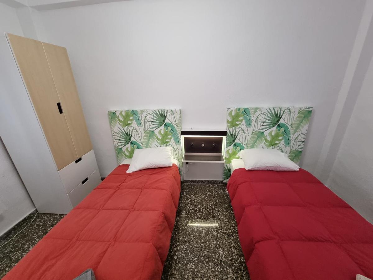 Apartamento Ruzafa Valencia Luaran gambar