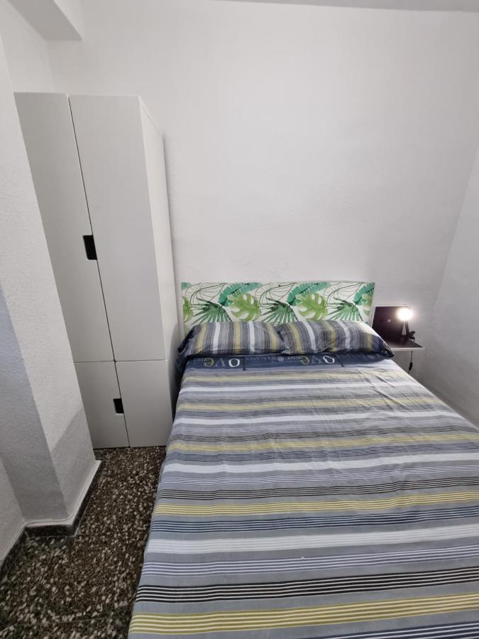 Apartamento Ruzafa Valencia Luaran gambar